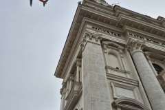 Cool shot hanging around outside the Catacombs of San Gennaro, waiting for our tour to start.